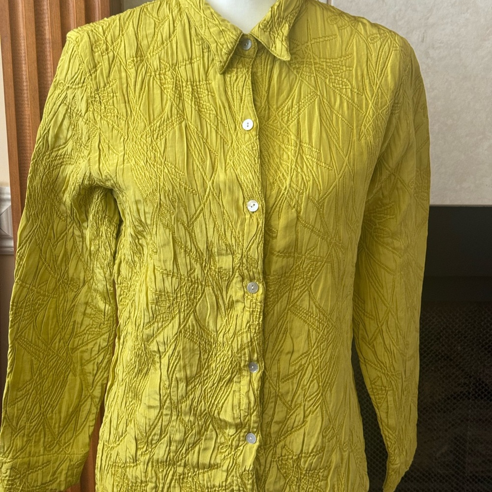 Chico's Crinkle Button-Front Shirt Jacket in Chartreuse